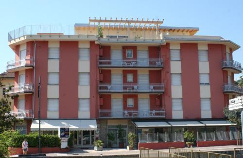 Aparthotel Rta Doria à Garde Extérieur photo