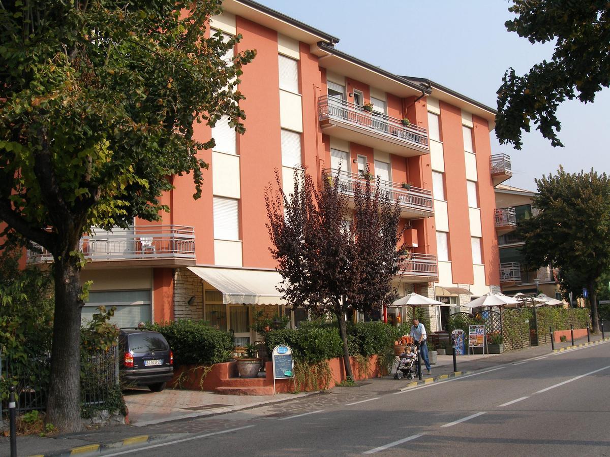 Aparthotel Rta Doria à Garde Extérieur photo