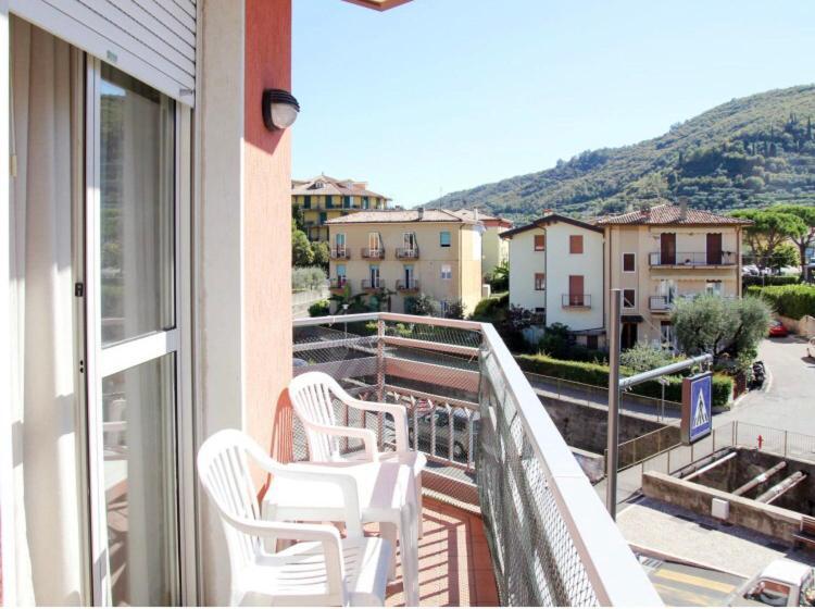 Aparthotel Rta Doria à Garde Extérieur photo